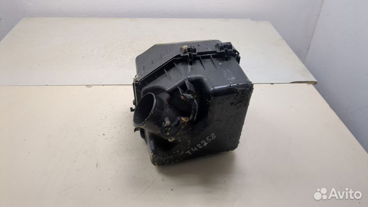 Корпус воздушного фильтра Toyota RAV 4, 2014