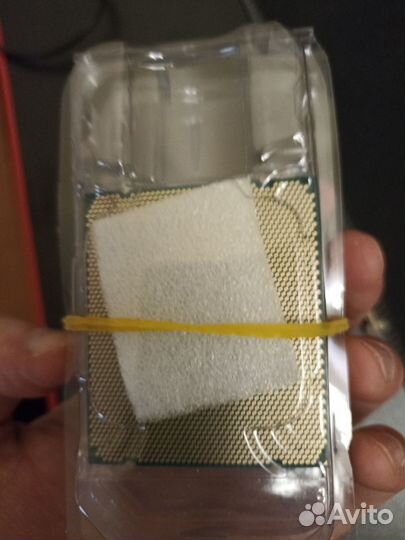 Процессор Intel Xeon E5-2640v3