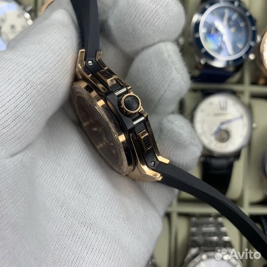 Часы Hublot для любимых девушек