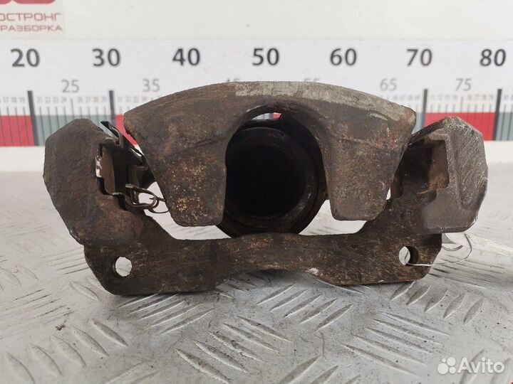 Суппорт передний левый Suzuki Liana 2004