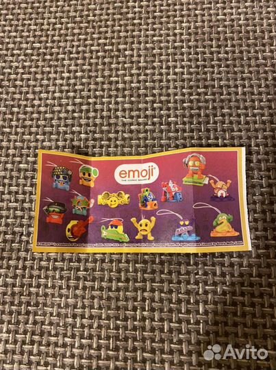 Киндер джой Эмоджи 2022