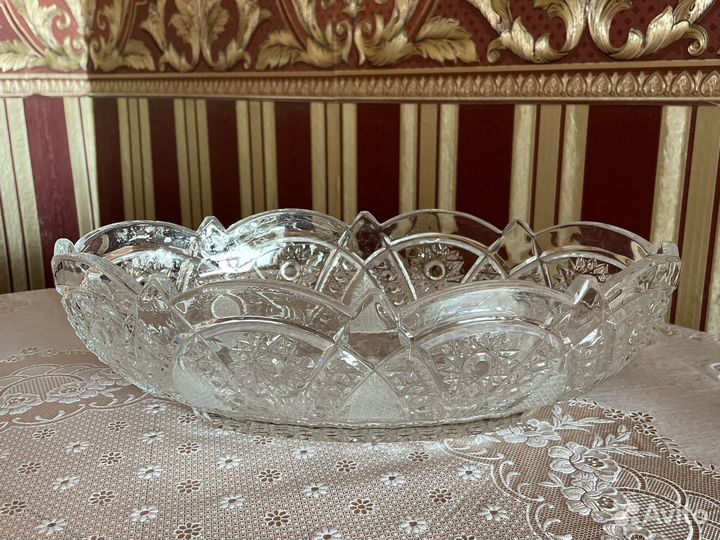 Хрустальная ваза