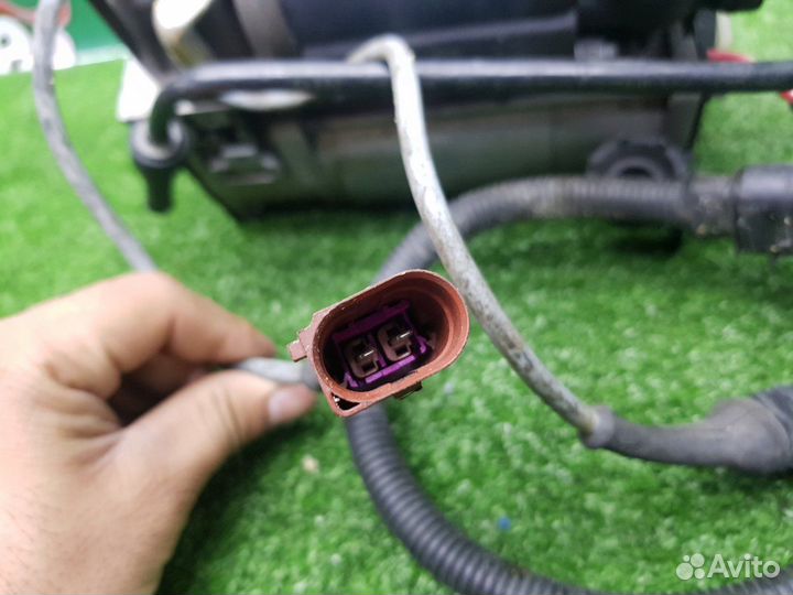 Компрессор пневмоподвески Mercedes-Benz E W211