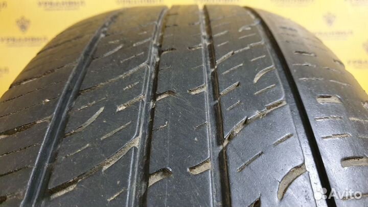 Kumho Crugen Premium KL33 235/65 R17 104H