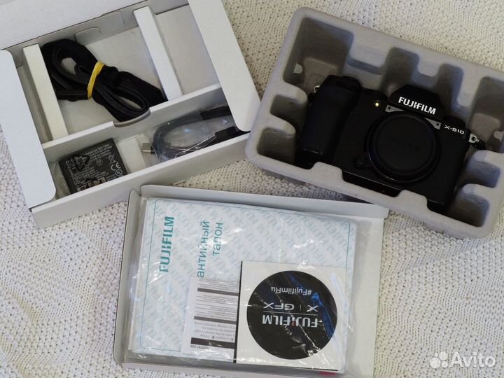Fujifilm X-S10 на гарантии