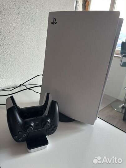 Игровая консоль