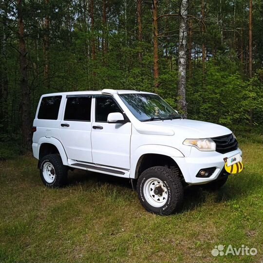 УАЗ Patriot 2.7 МТ, 2016, 111 111 км