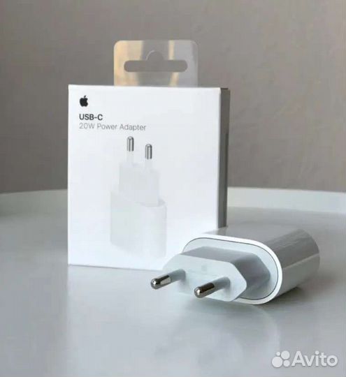 Apple Power Adapter 20W Original