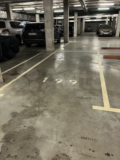 Машиноместо, 13 м²