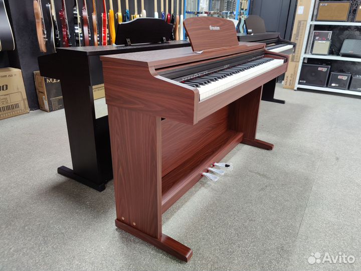 Укулеле и многое другое в музтоне