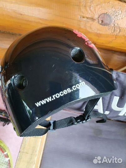 Детский шлем Roces, ролики Reaction