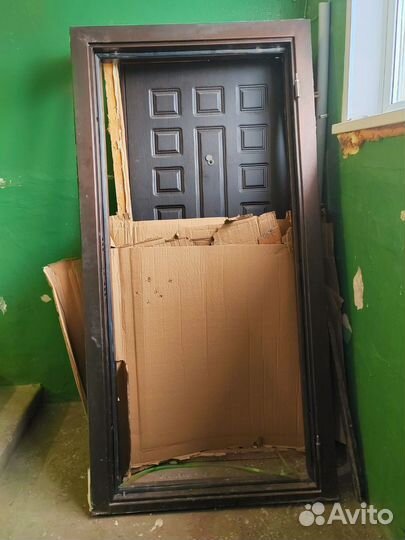 Входная дверь