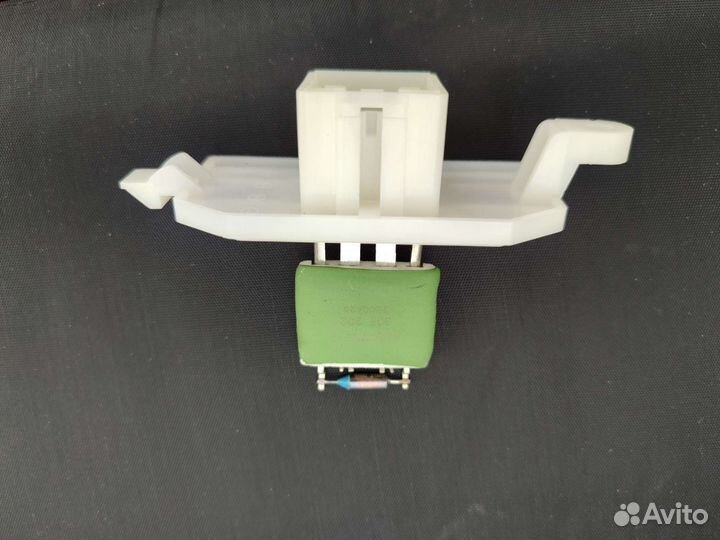 Резистор печки Форд Фокус
