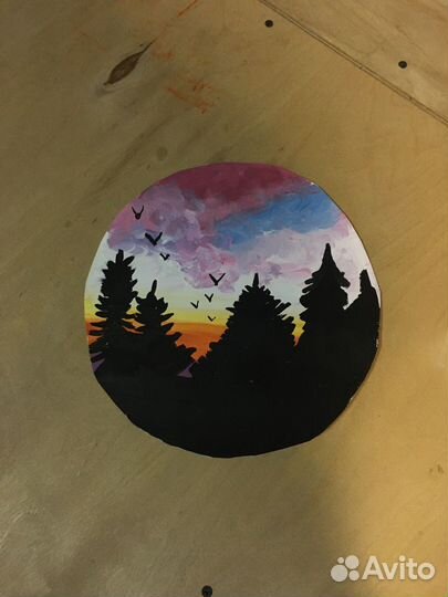 Рисунок с закатом и елками