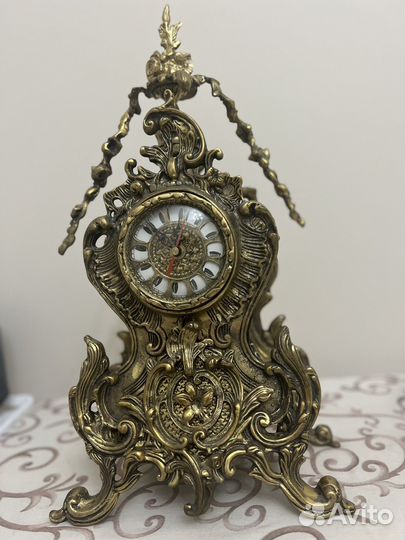 Бронзовые часы