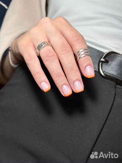 Маникюр Комендантский проспект