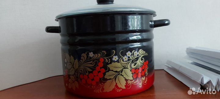 Кастрюля эиалированная