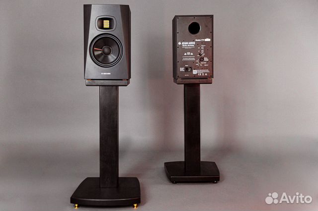 Стойки для полочной акустики