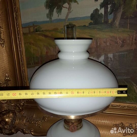 Антикварная керосиновая лампа