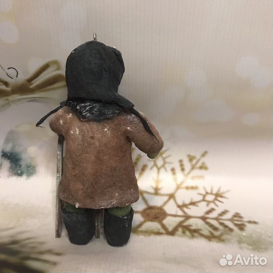 Ватная игрушка Мальчик с санками