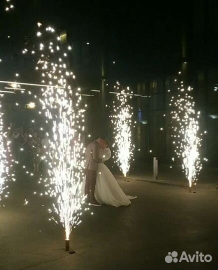 Холодные фонтаны на свадьбу