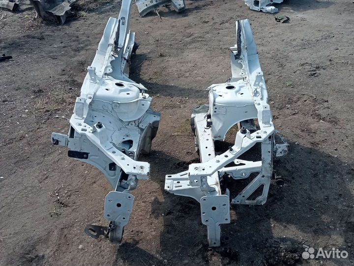 Лонжерон передний правый и левый Renault Fluence