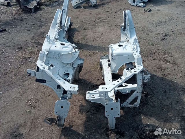 Лонжерон передний правый и левый Renault Fluence