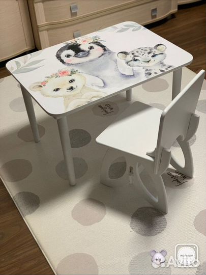 Детский стол и стул новый комплект