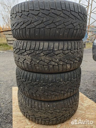 Nokian Tyres Hakkapeliitta 7 225/50 R17 98T