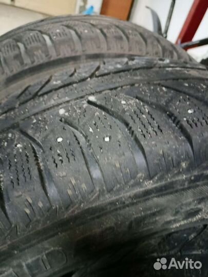 Bridgestone B65 235/65 R17 108T