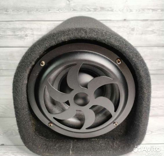 Активный Саб Pioneer с встроенным усилителем 1500W