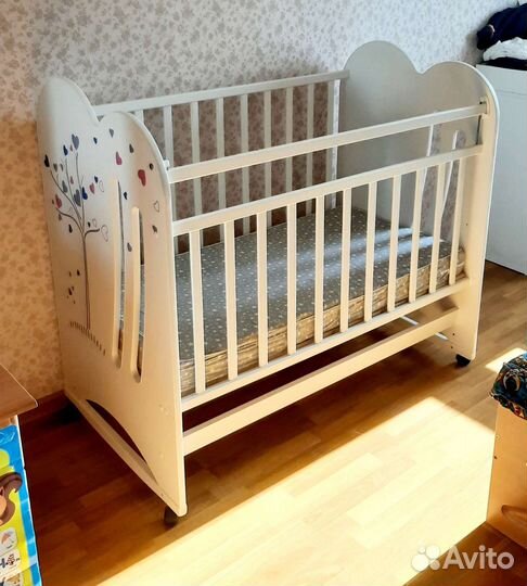 Детская кроватка