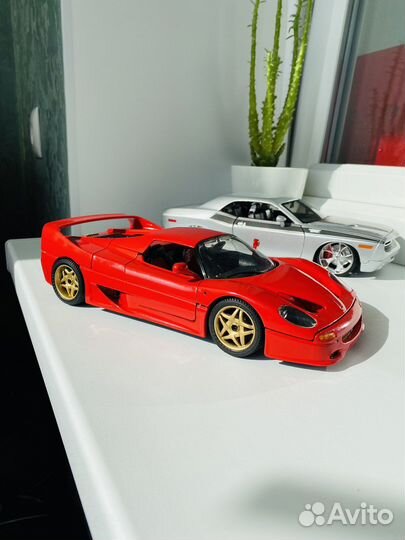 Модель масштабом 1/18 ferrari F50 1995г