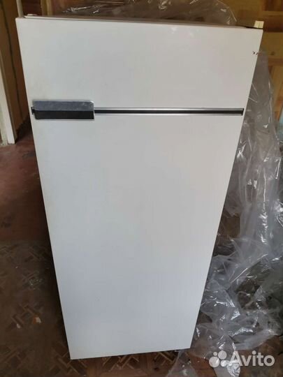 Холодильник бу маленький