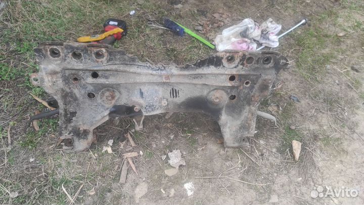 Подрамник передний со стабилизатором форд фокус 1