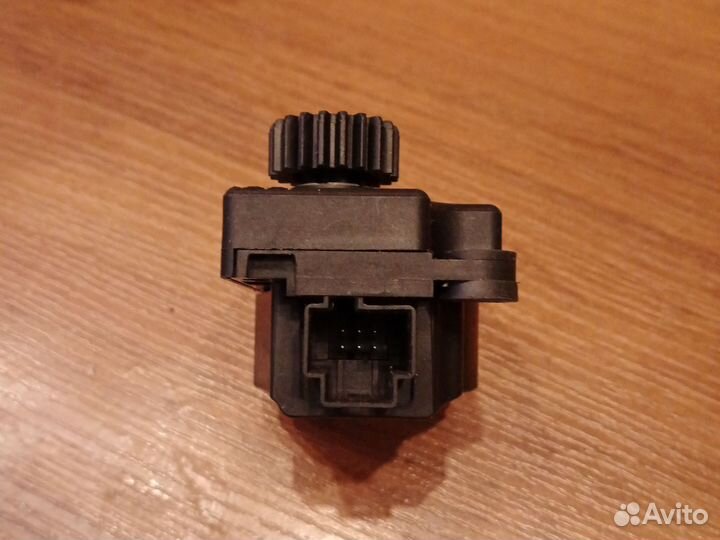 Привод заслонки отопителя Citroen Peugeot