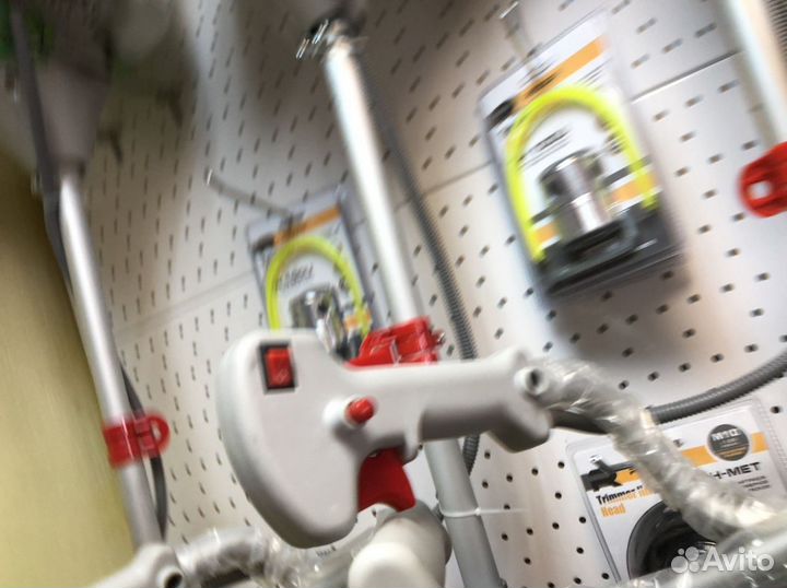 Триммер бензиновый 4х тактный RedVerg RD-GB435