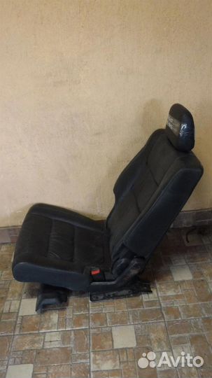 Сиденье заднее (диван) Jeep Grand Cherokee (WK2)