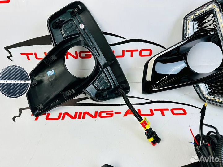 Новые Ходовые огни Toyota Hilux