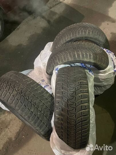 Michelin X-Ice North 3 225/45 R17