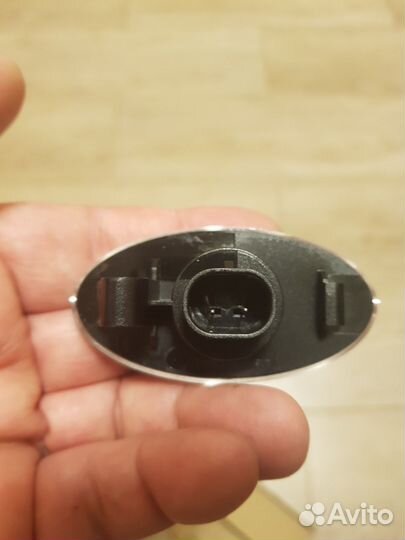 Динамические боковые повторители поворотов LED