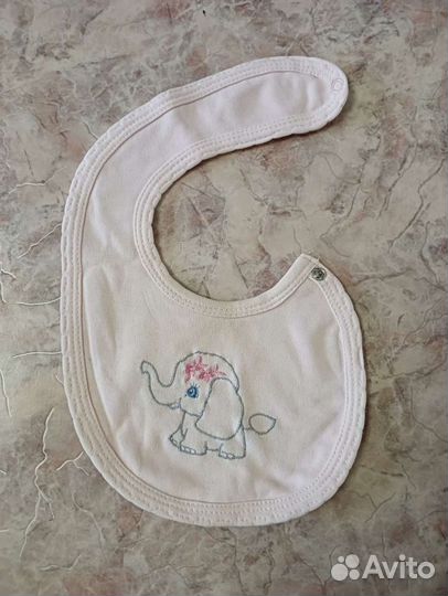 Слюнявчики новые