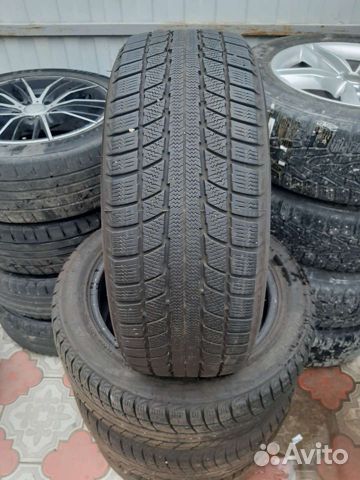 Triangle Snow-LL01 215/55 R17 98V