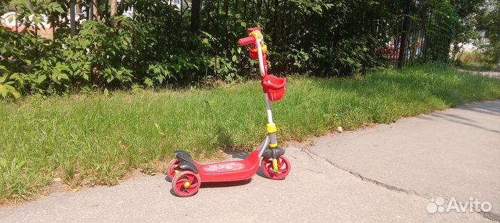 Самокат детский трехколесный