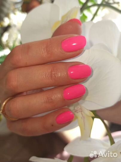 Наращивание ногтей, маникюр