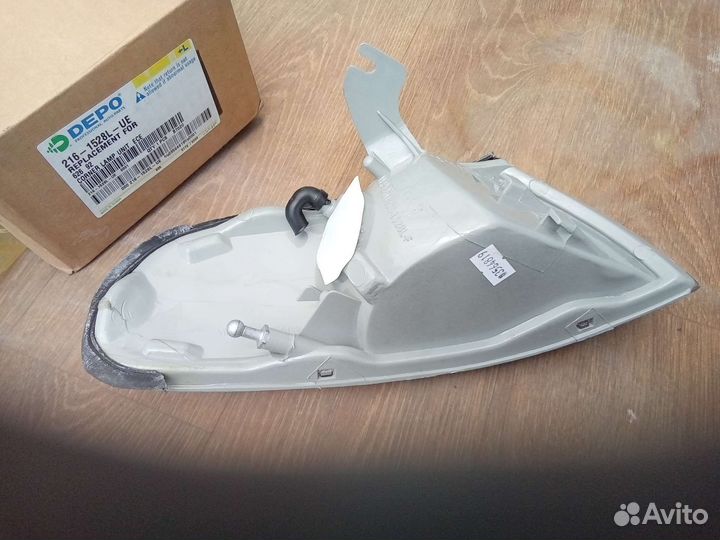 Указатель поворота левый мазда 626