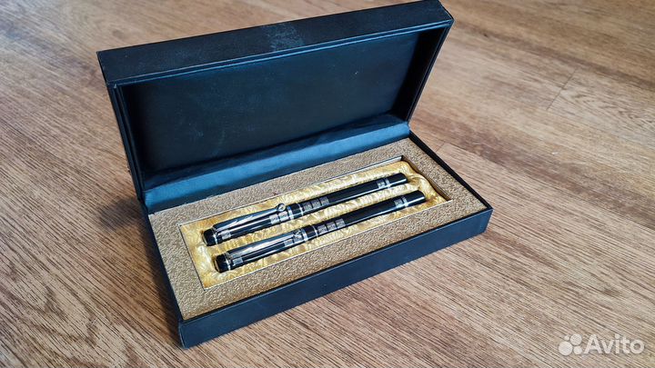 Набор перьевых ручек