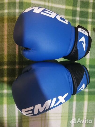 Боксерские перчатки demix 4