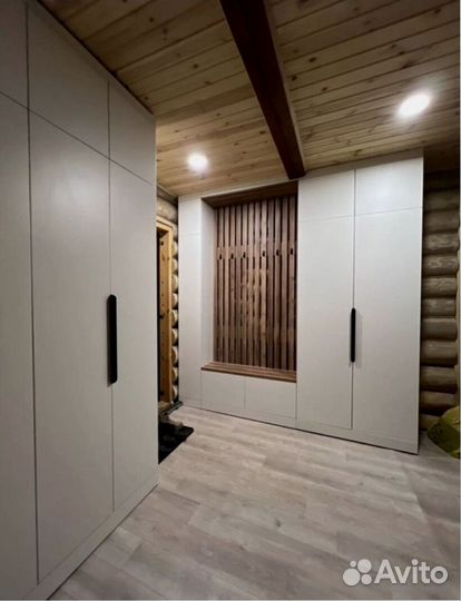 Дизайнерский шкаф