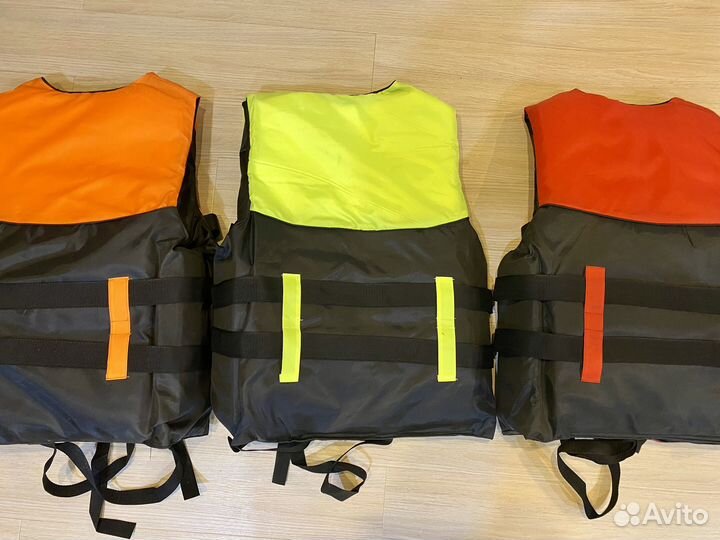 Спасательный жилет для взрослых